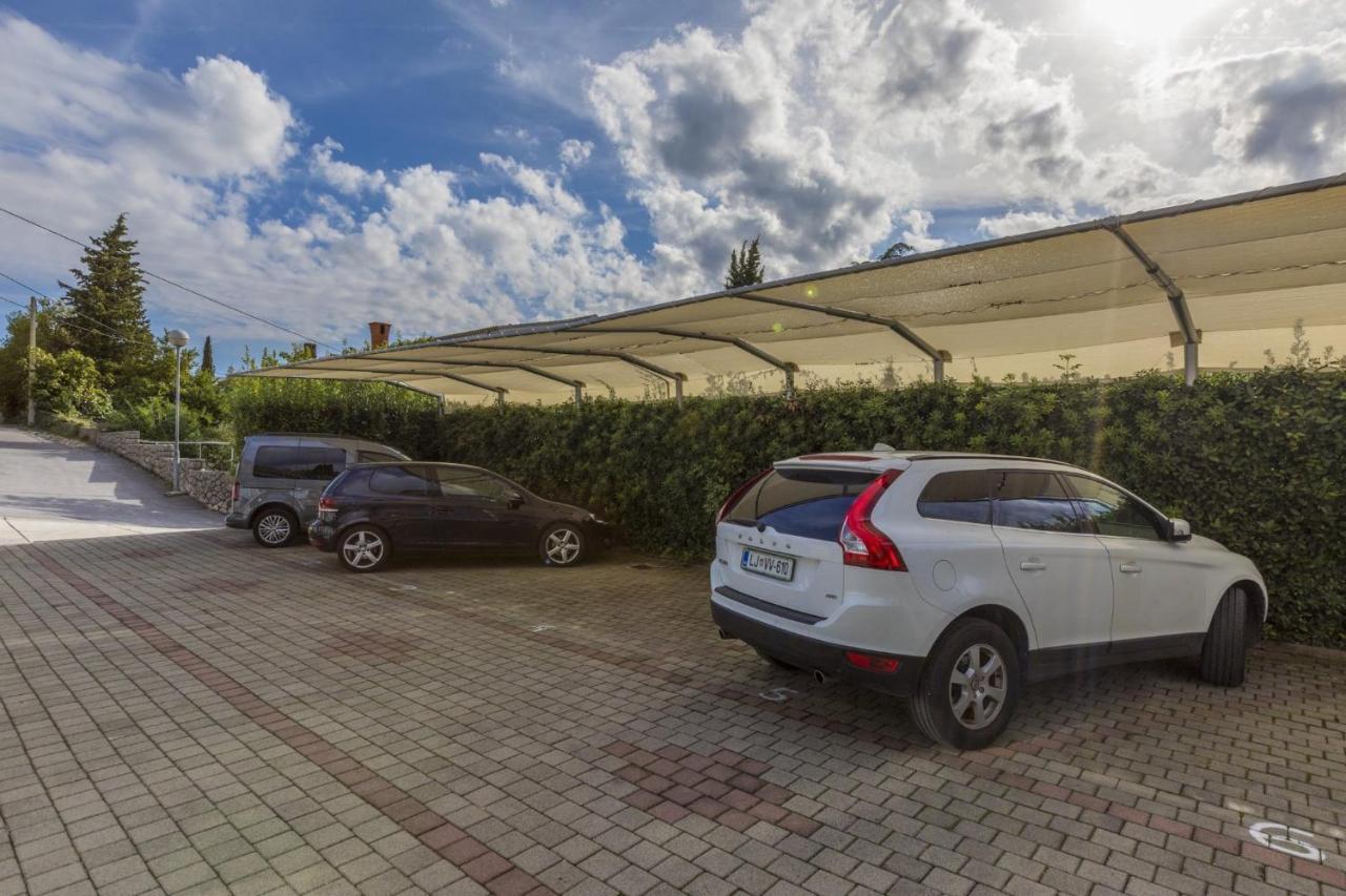 Blue Pearl Apartments Crikvenica Exteriör bild